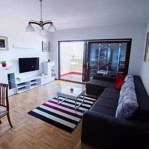 Grand View Apartment Split